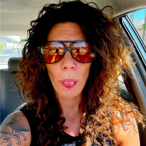 Meet your Posher, Maris - Picture 1 of 1